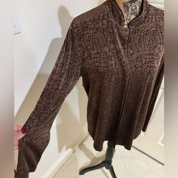 Chico’s gorgeous brown open front except for the snap button up vanity size 2 - Picture 2 of 8